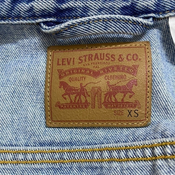 Levi’s - Original Trucker Jean Jacket - Picture 9 of 16